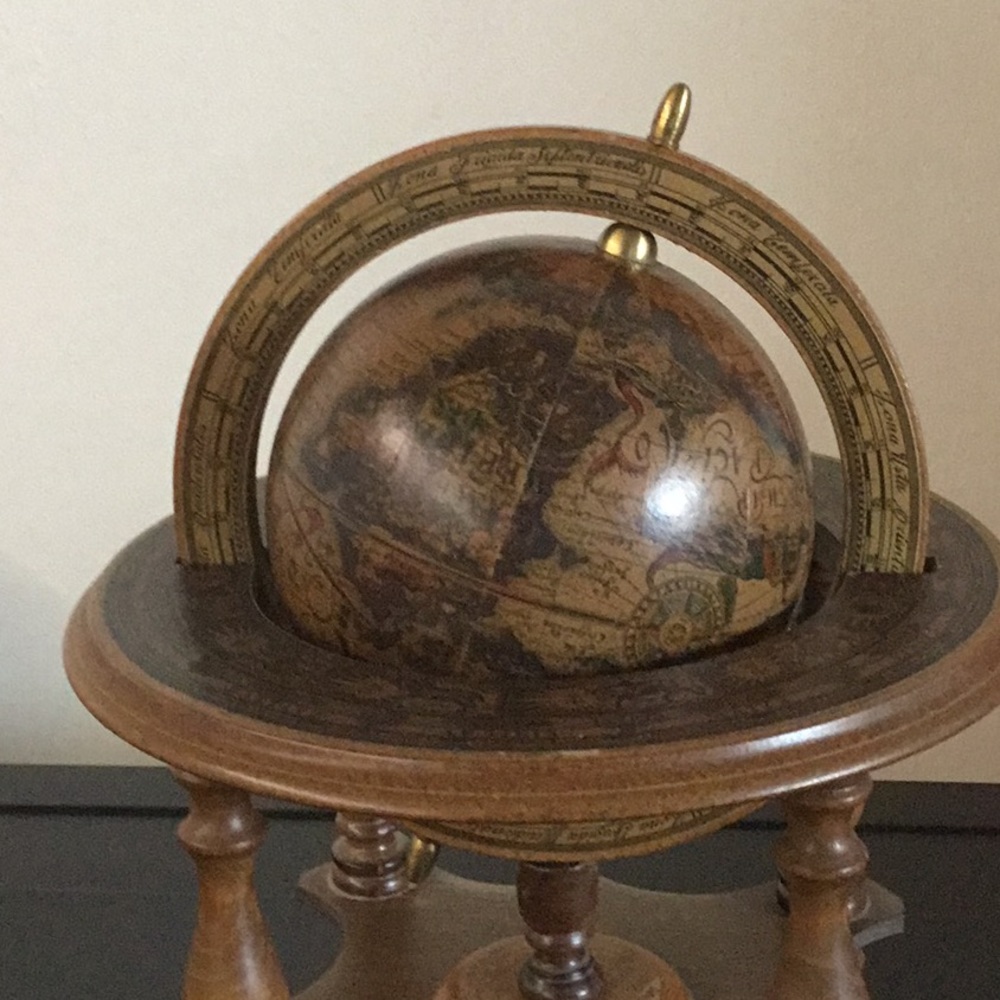 Wood Globe Decoration - Picture 2 of 16